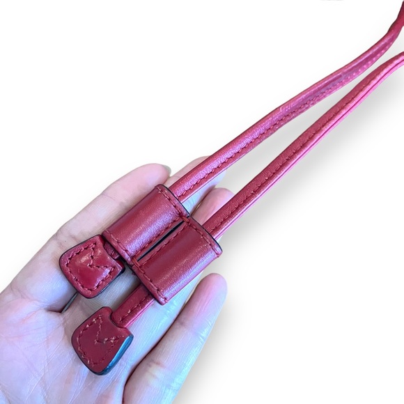 Gucci GG Marmot Matellasé Sylvie Bag in Hibiscus - Picture 7 of 17